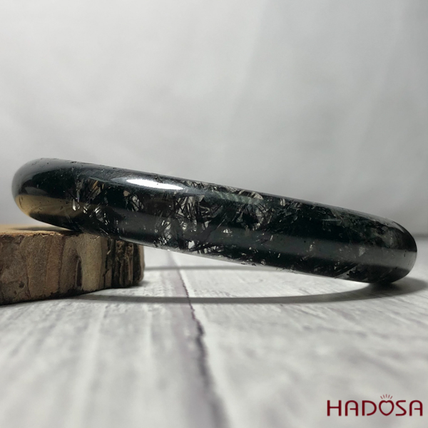 Vòng kiềng thạch anh tóc đen 56mm đặc biệt cao cấp chuẩn 6A