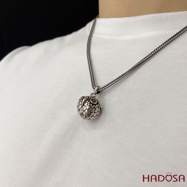 Mặt dây chuyền bạc Thái