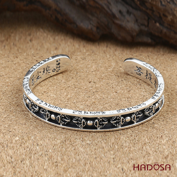 Vòng kiềng bạc Thái handmade