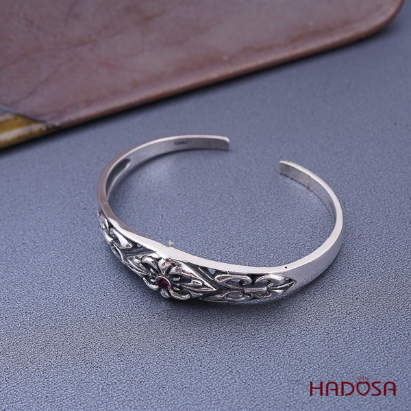 Vòng kiềng bạc Thái handmade
