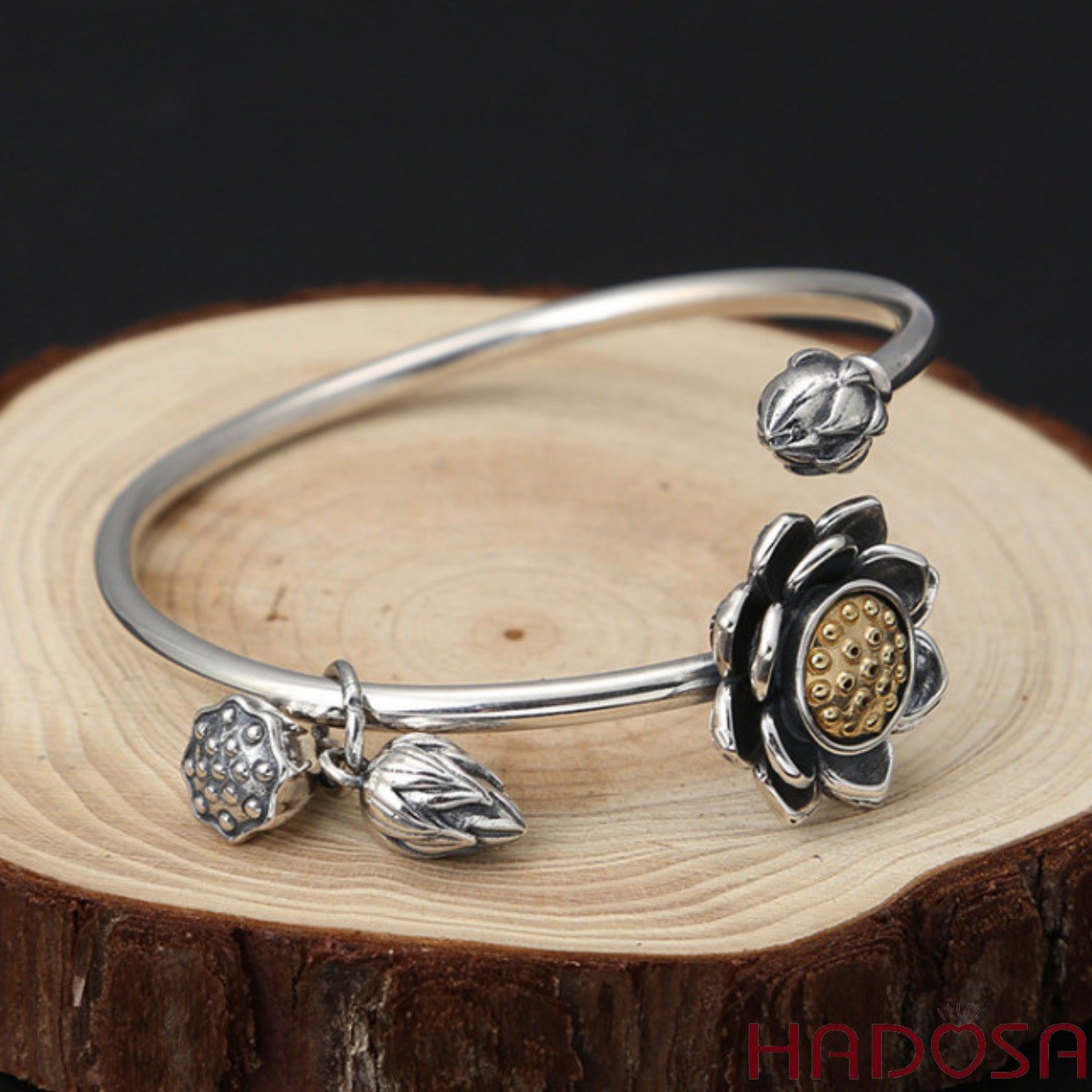 Vòng kiềng bạc đeo tay