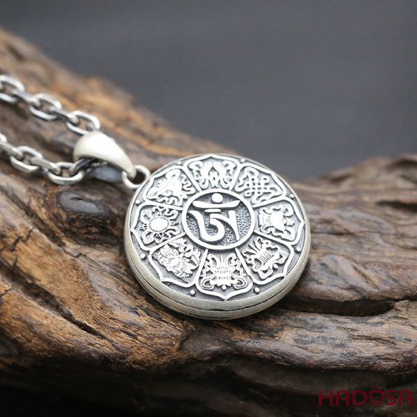 Mặt dây chuyền bạc Thái Thập Nhị Thần Bát Bảo