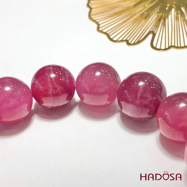 Vòng Ruby Thái hồng đậm trong 13mm