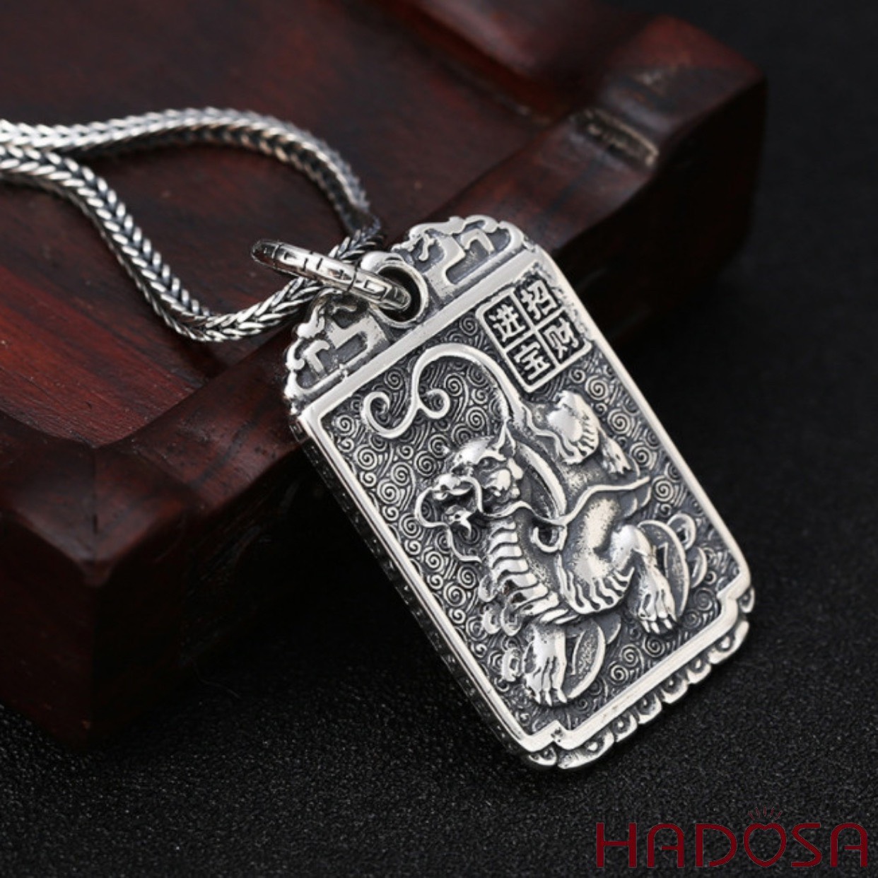 Mặt dây chuyền bạc Thái Kỳ Lân