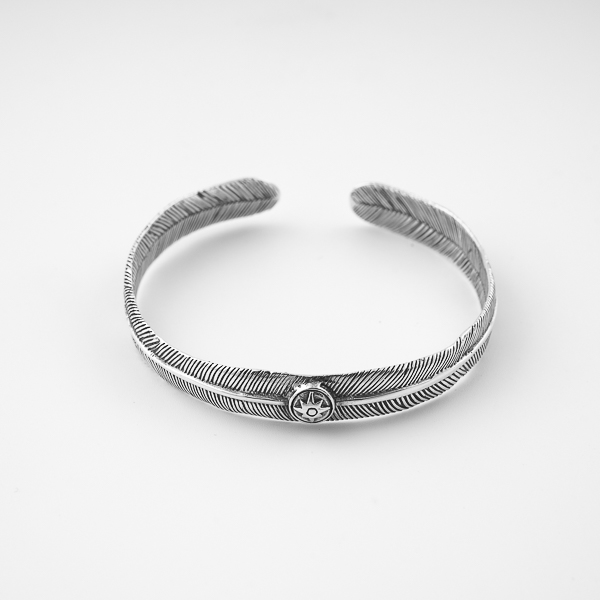 Vòng kiềng bạc Thái handmade