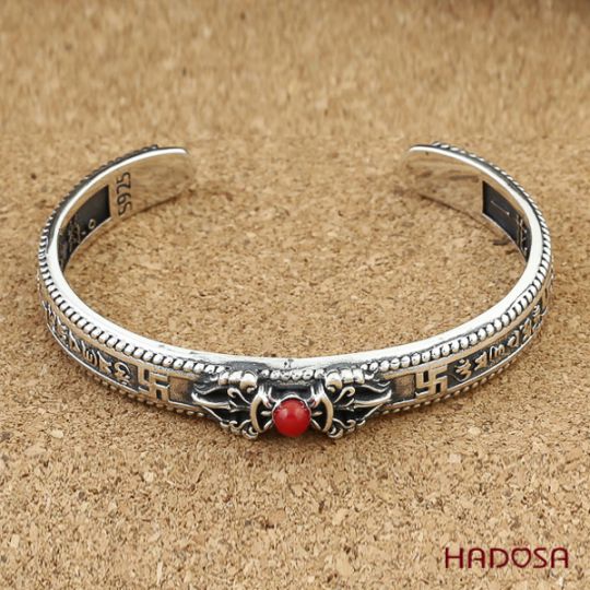 Vòng kiềng bạc Thái handmade