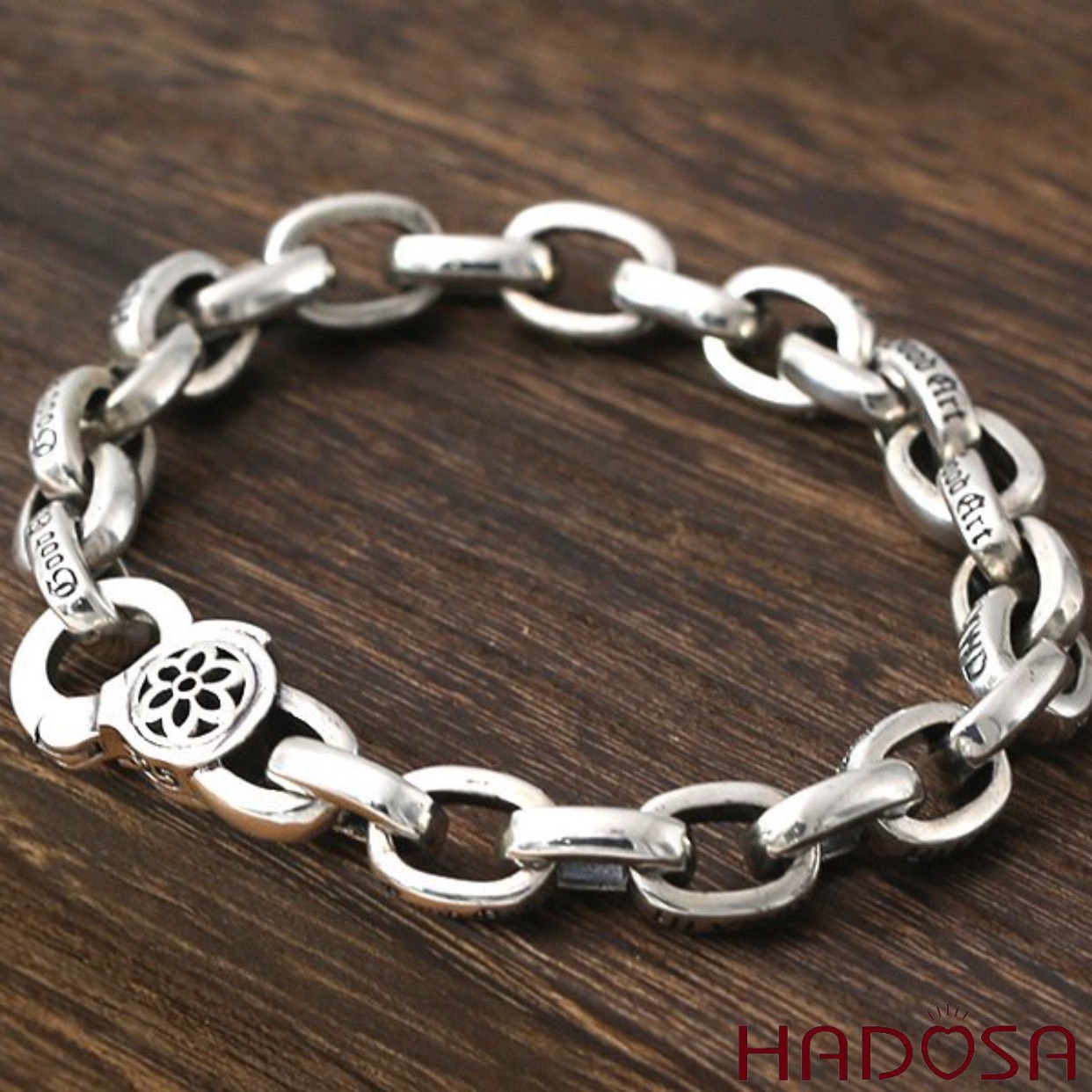 Lắc xích bạc nam