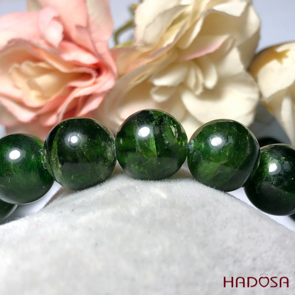 Vòng đá Diopside cao cấp 12mm