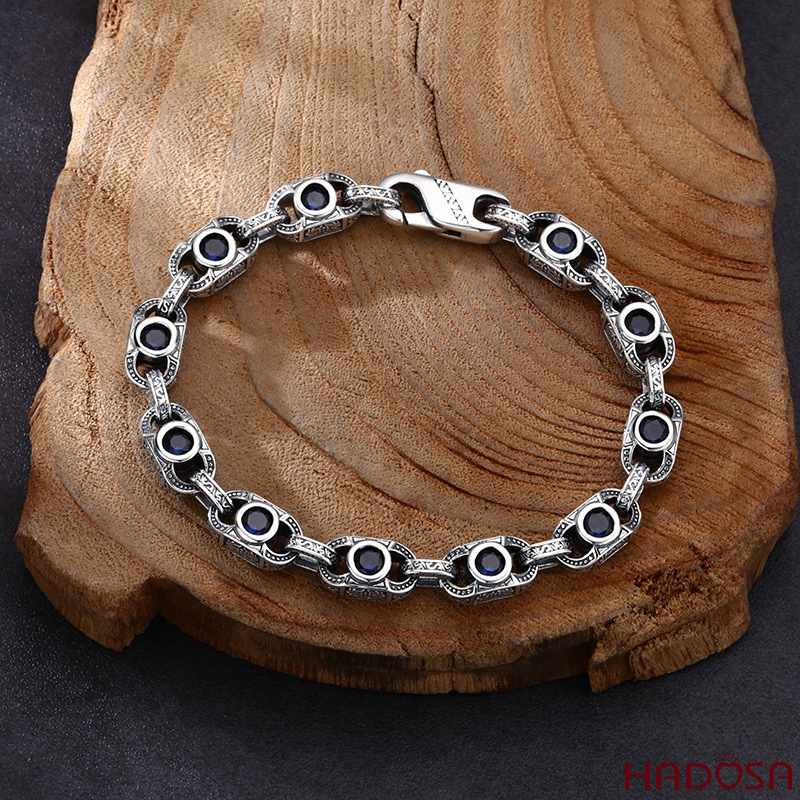 Vòng tay bạc nam gắn đá độc lạ