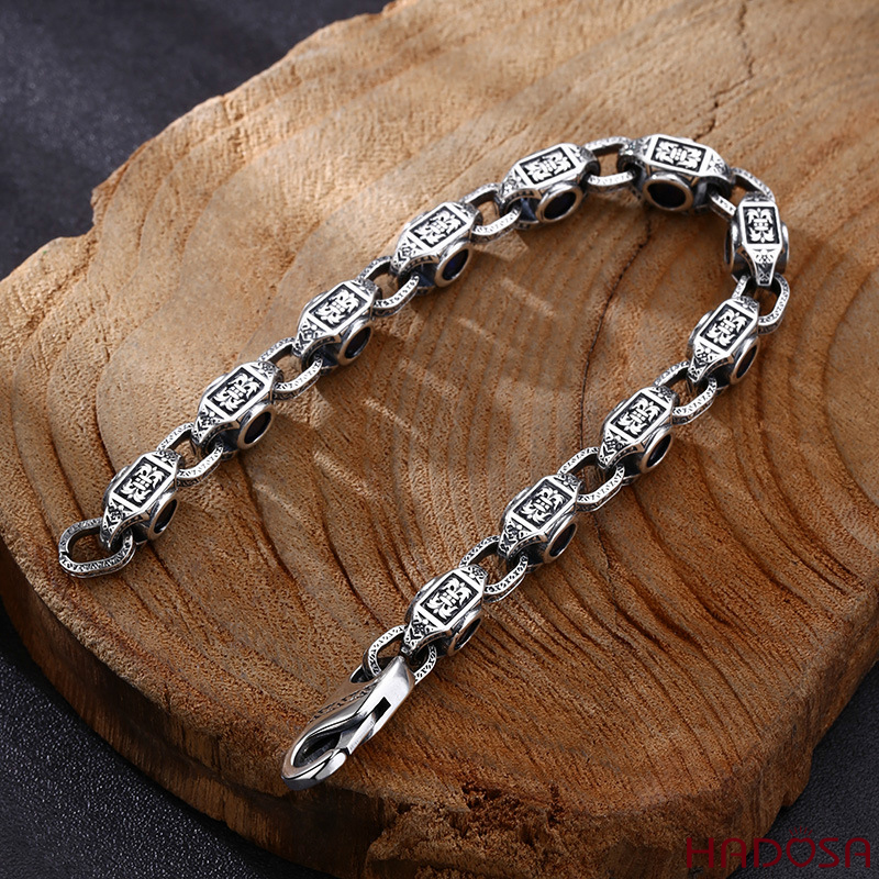 Vòng tay bạc nam gắn đá độc lạ