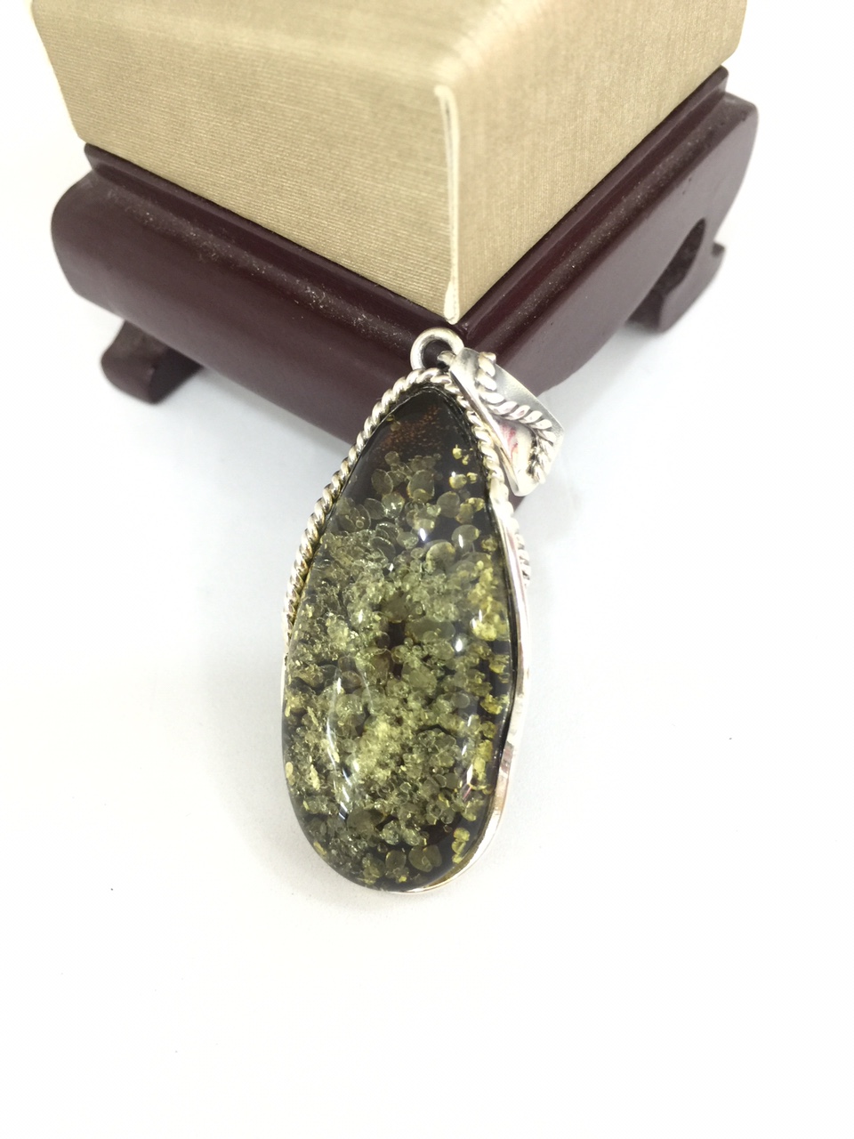 Mặt dây chuyền Hổ Phách Baltic bạc Thái 925