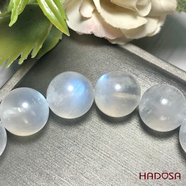 Vòng đá Mặt Trăng 12mm cao cấp chuẩn 5A