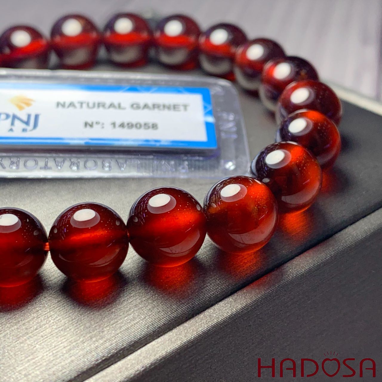 Vòng Ngọc Hồng Lựu 9mm cao cấp chuẩn 6A