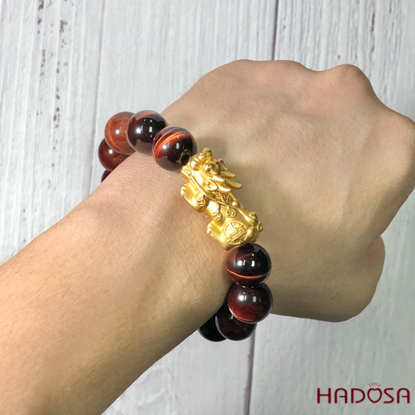 Vòng Thạch Anh Mắt Hổ nâu đỏ 14mm tỳ hưu bạc mạ vàng