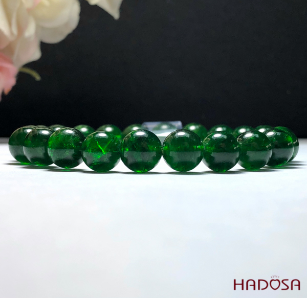 Vòng đá Diopside 9mm cao cấp chuẩn 6A Hadosa