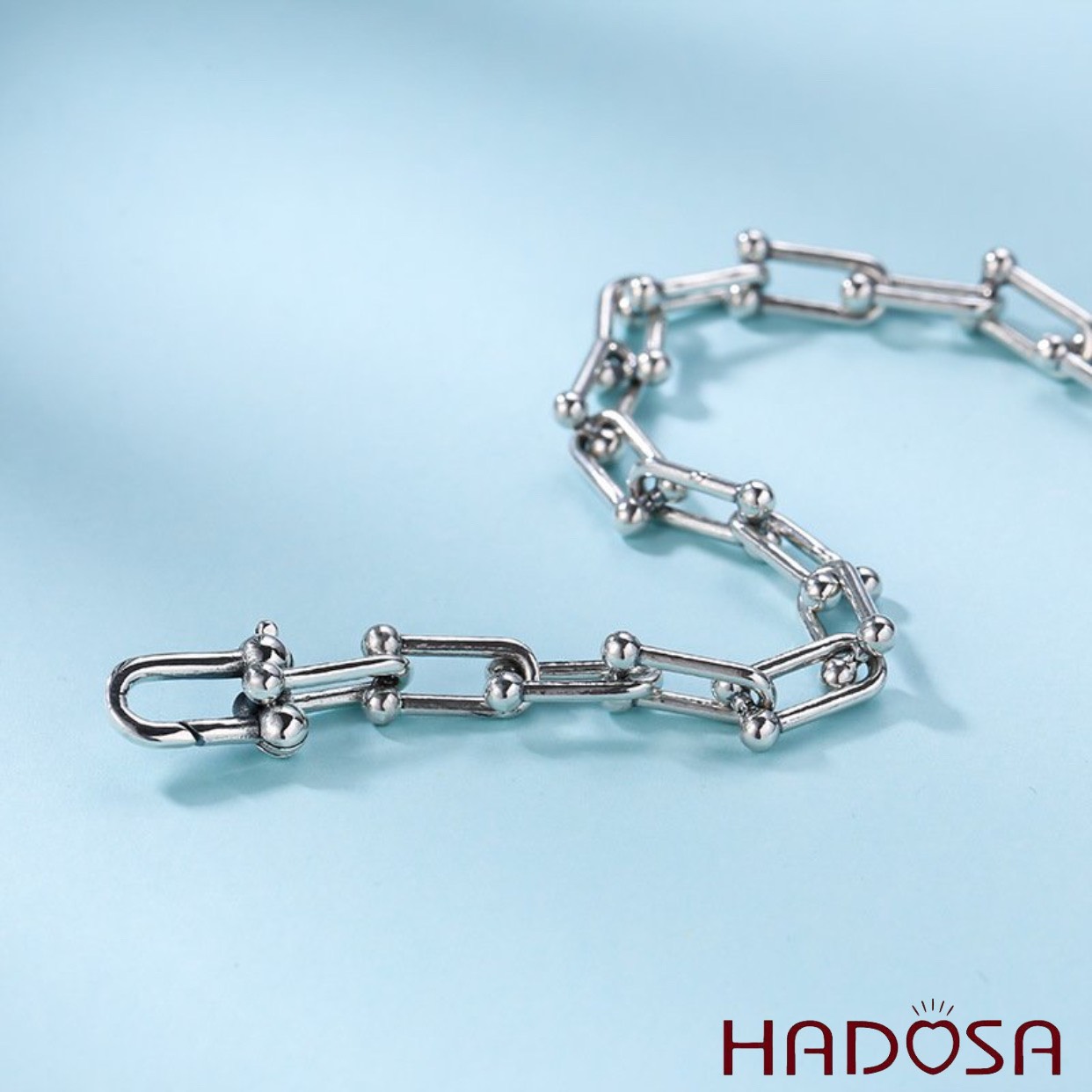 Lắc tay dạng mắt xích