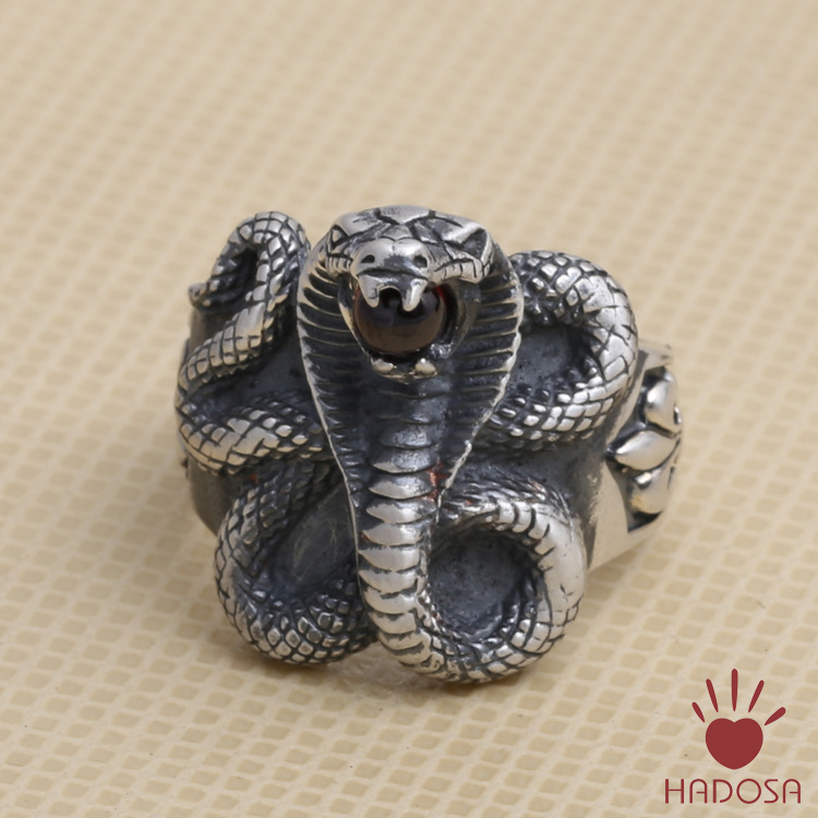 Nhẫn bạc Thái Mãng Xà nhả ngọc