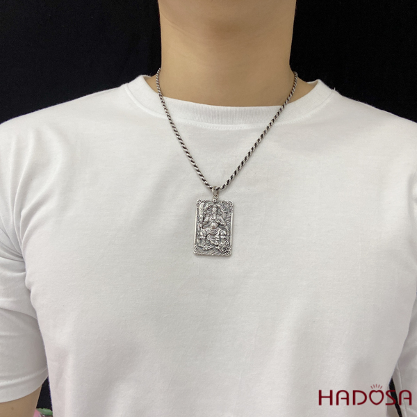 Mặt dây chuyền bạc Thái Quan Công