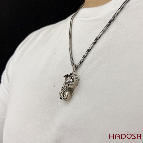 Mặt dây chuyền Tỳ hưu bạc Thái