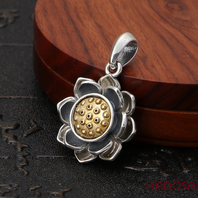 Mặt dây chuyền Hoa Sen