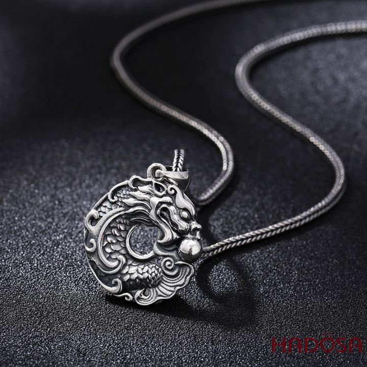 Cận cảnh Mặt dây chuyền cá chép hoá rồng HADOSA