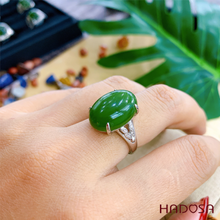 Nhẫn Ngọc Bích Canada (13*18mm) bạc 925