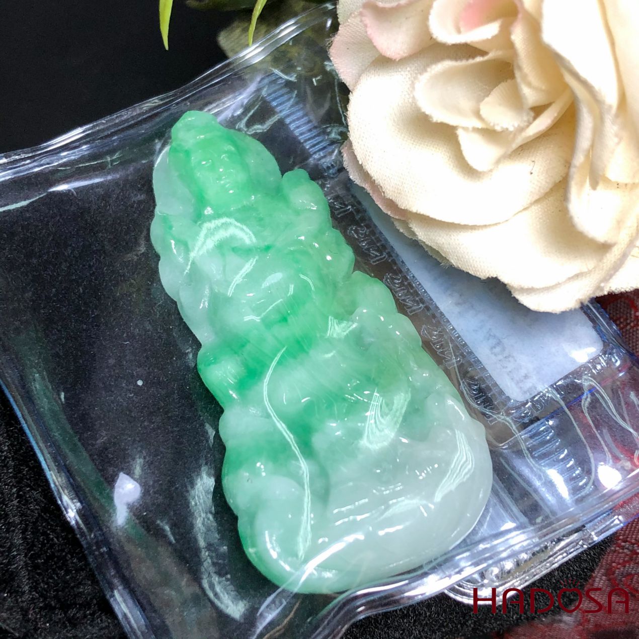 Mặt Phật Bà đứng Cẩm Thạch xanh - trắng xám 49x23mm