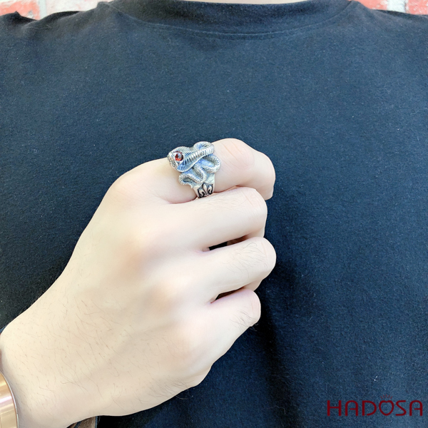 Nhẫn bạc Thái Mãng Xà nhả ngọc