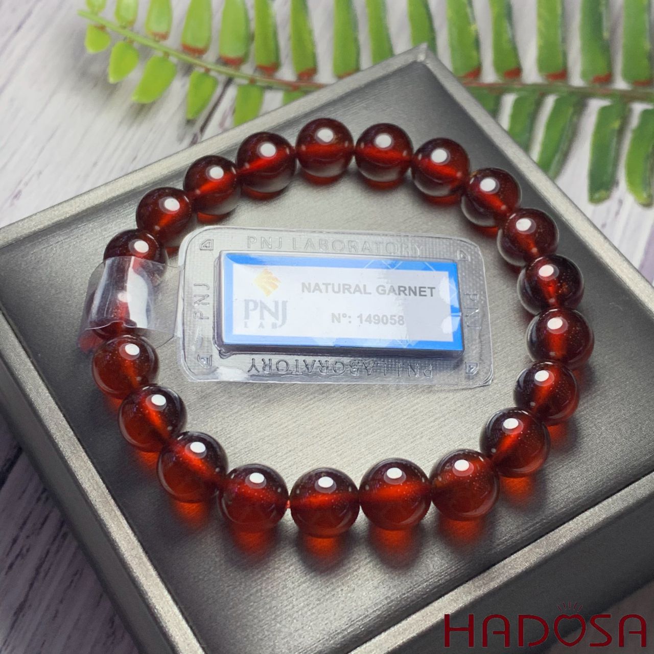 Vòng Ngọc Hồng Lựu 9mm cao cấp chuẩn 6A