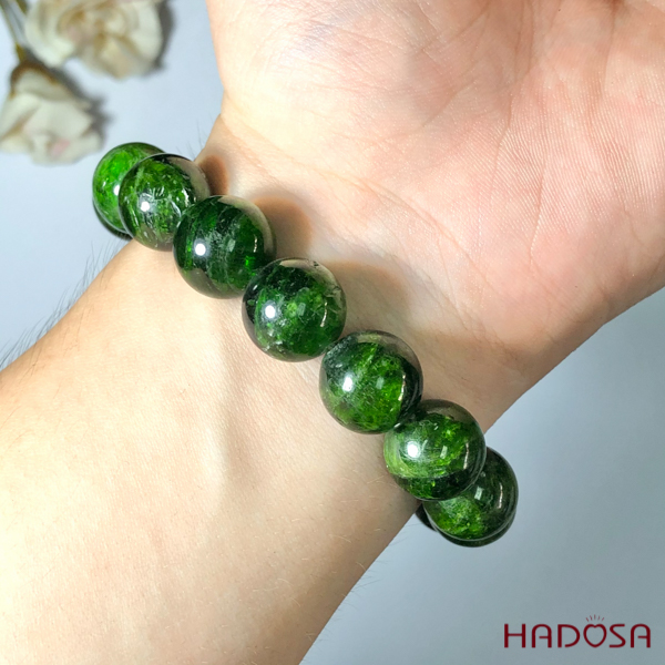 Vòng đá Diopside 13mm cao cấp chuẩn 5A