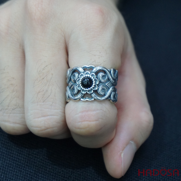 Nhẫn Bạc Thái 925 đính đá đen