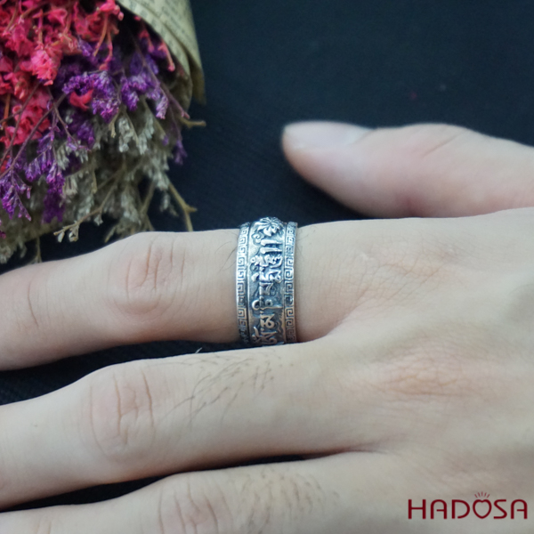 Nhẫn bạc Thái khắc Chú Om Mani Padme Hum