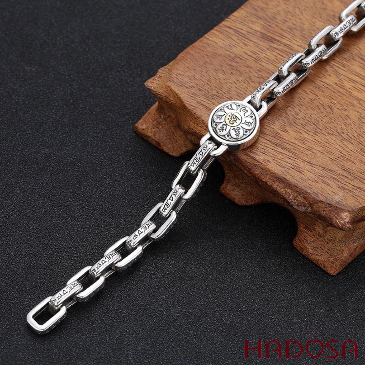 Vòng đeo tay nam bạc