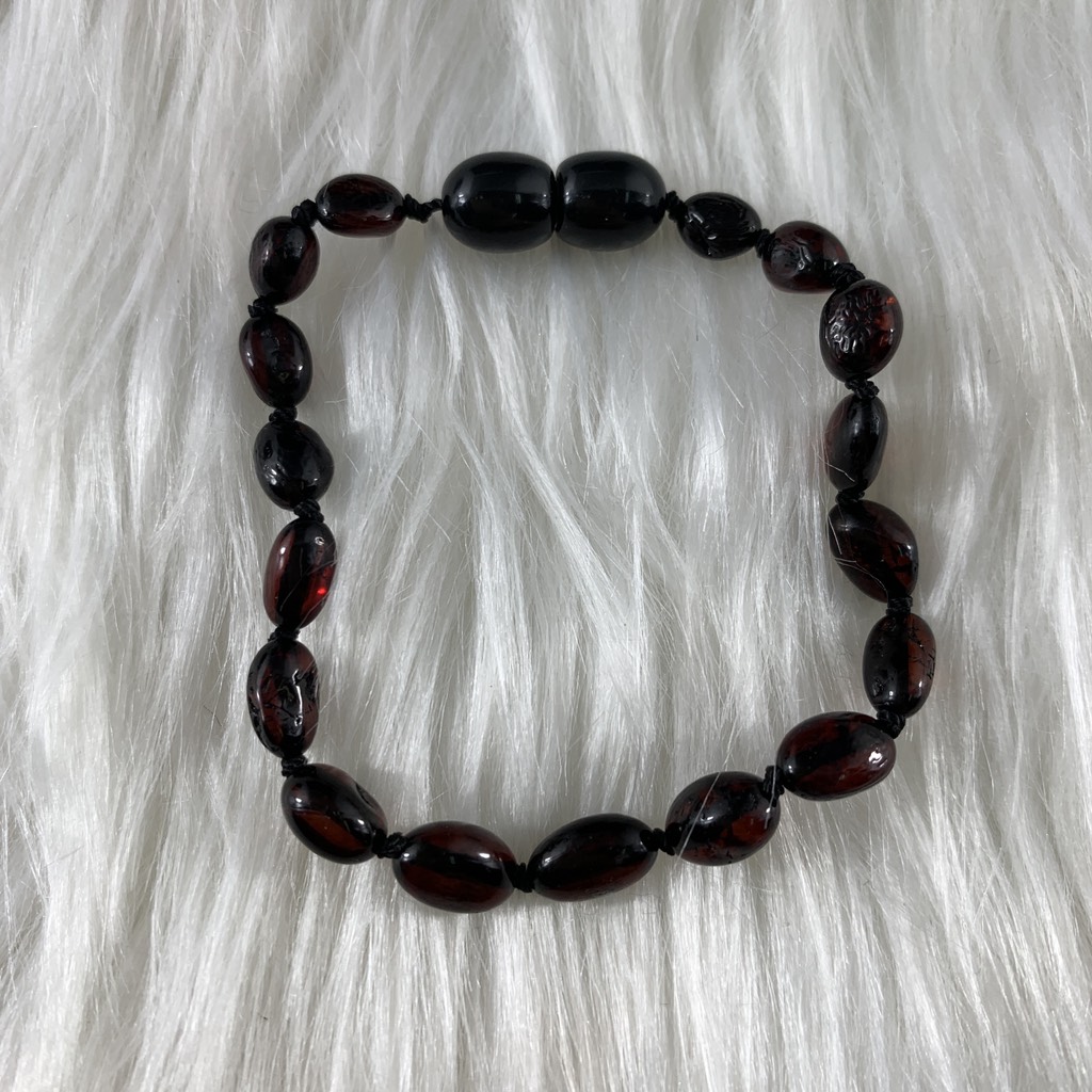 Vòng tay Hổ phách Baltic cho em bé