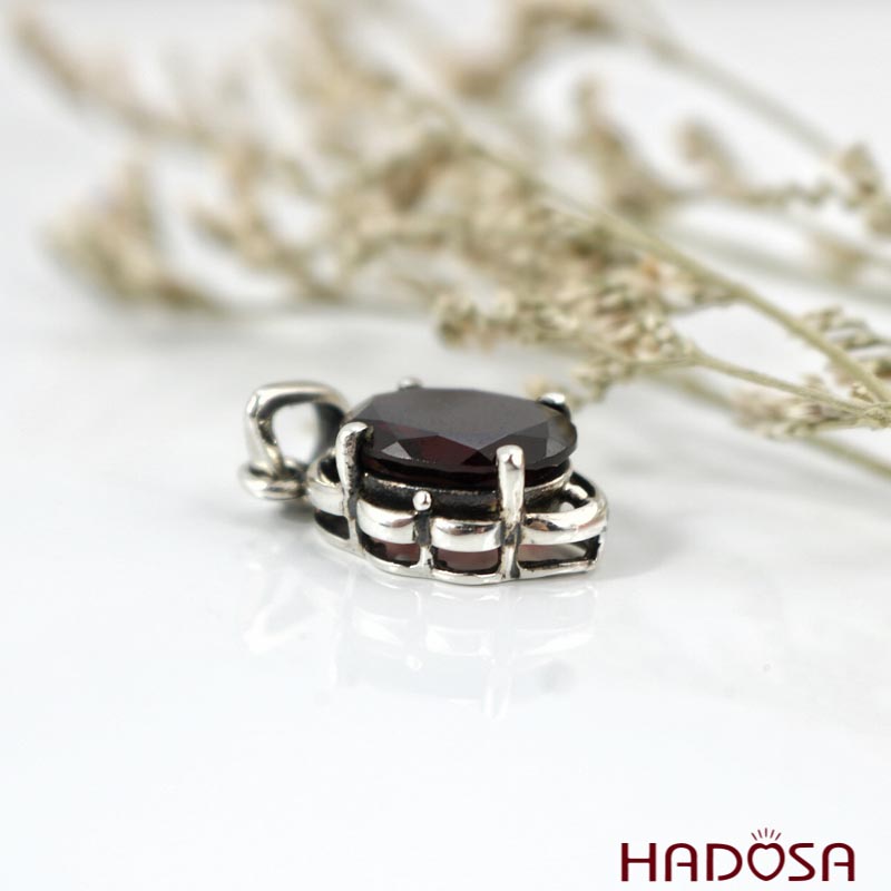 Bộ mặt dây - hoa tai đá Garnet cao cấp