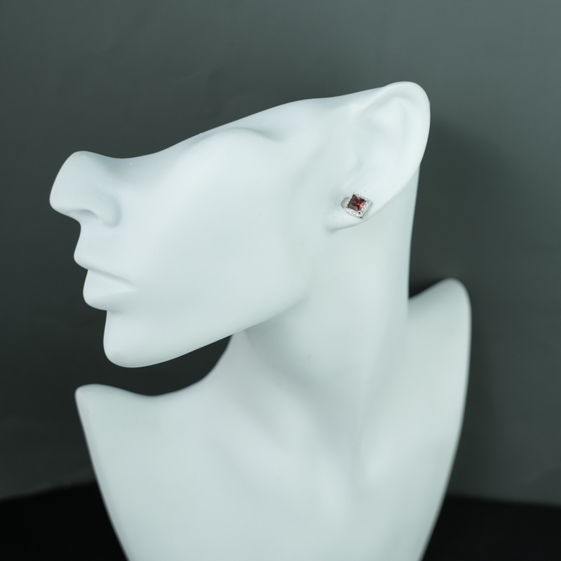 Bông tai garnet 5mm bạc 925