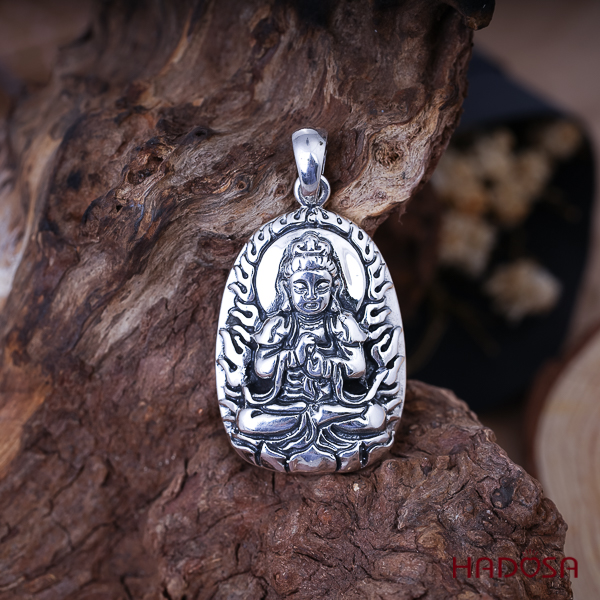 Mặt Dây Chuyền Phật Như Lai Đại Nhật: Ý Nghĩa Tâm Linh và Cách Chọn Lựa Phù Hợp