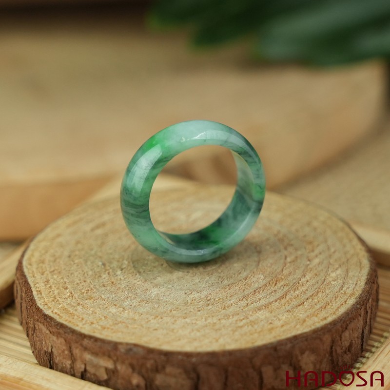 Nhẫn Cẩm Thạch xanh đậu lý bản tròn size 17 | HADOSA