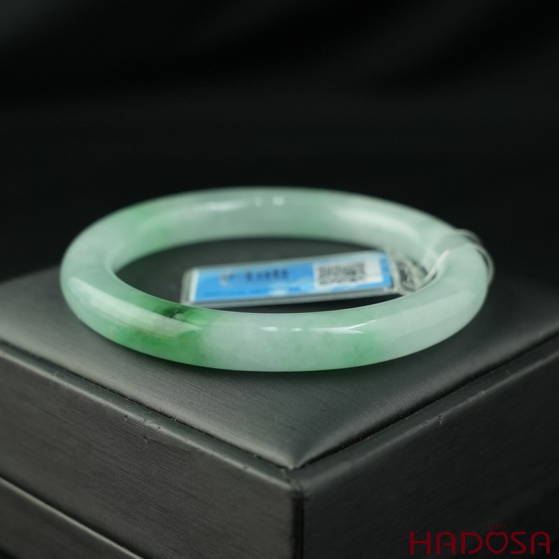 Vòng Ngọc Cẩm Thạch bản tròn xanh trong vân đậu ni 55
