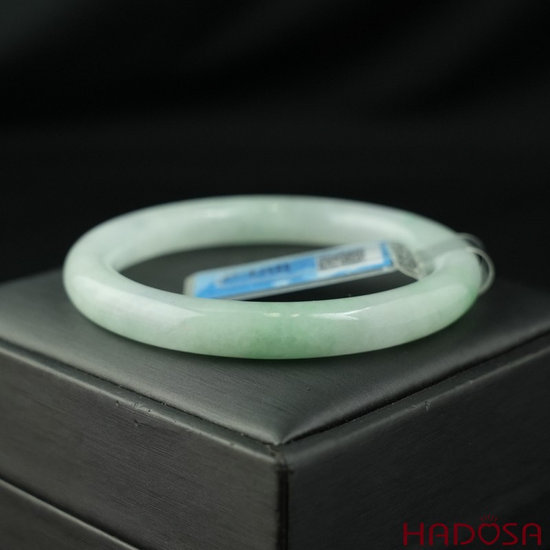 Vòng Ngọc Cẩm Thạch bản tròn xanh trong vân đậu ni 55