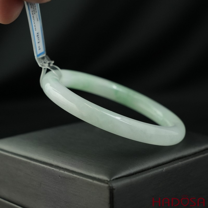 Vòng Ngọc Cẩm Thạch bản tròn xanh trong vân đậu ni 55