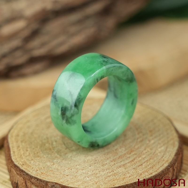 Nhẫn Cẩm thạch Càn Long bản vuông xanh vân ni 27