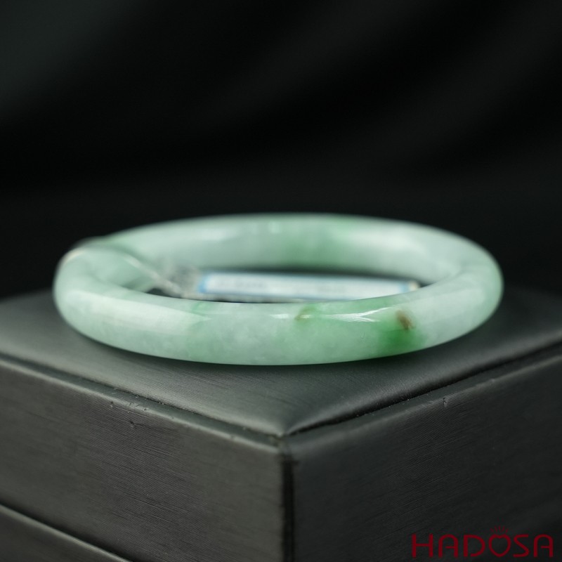 Vòng Ngọc Cẩm Thạch bản tròn xanh trong vân đậu ni 54