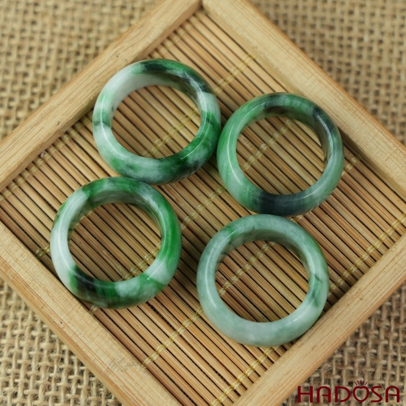 Nhẫn Ngọc Cẩm Thạch xanh đậu điểm lí ni 17