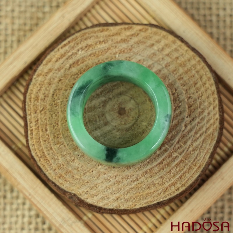 Nhẫn Cẩm thạch Càn Long bản vuông xanh vân ni 27