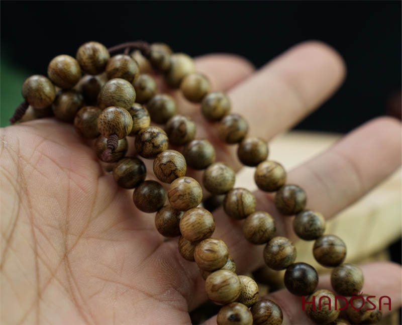 Chuỗi Trầm Hương tốc bông 108 hạt 8.5mm