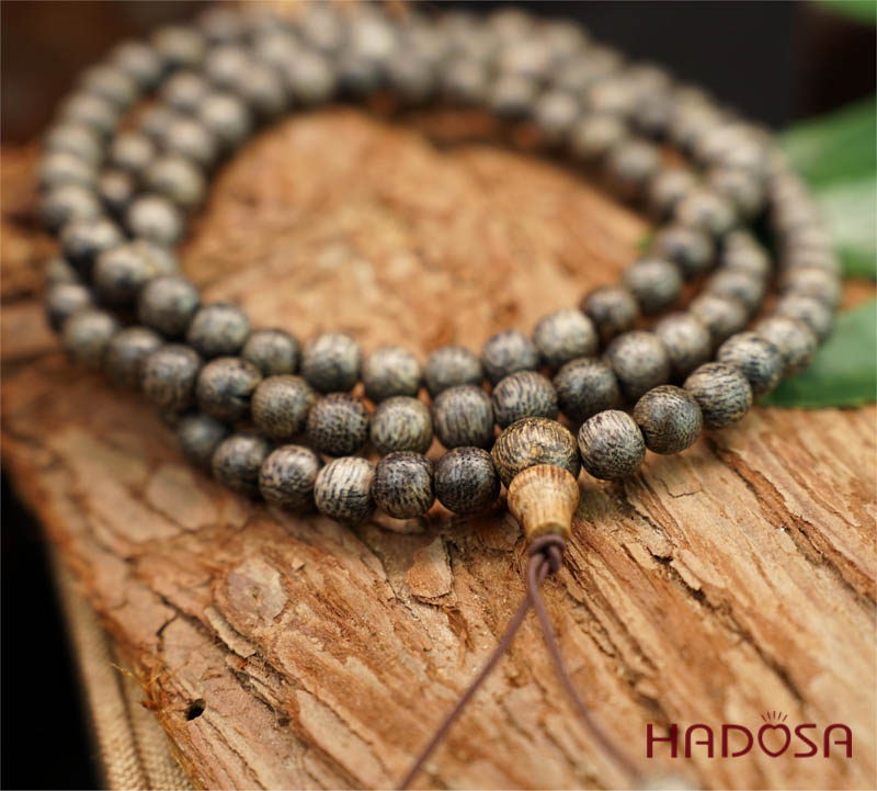 Chuỗi Trầm hương 108 hạt 6mm