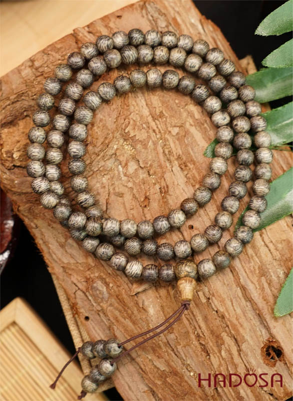 Chuỗi Trầm hương 108 hạt 6mm