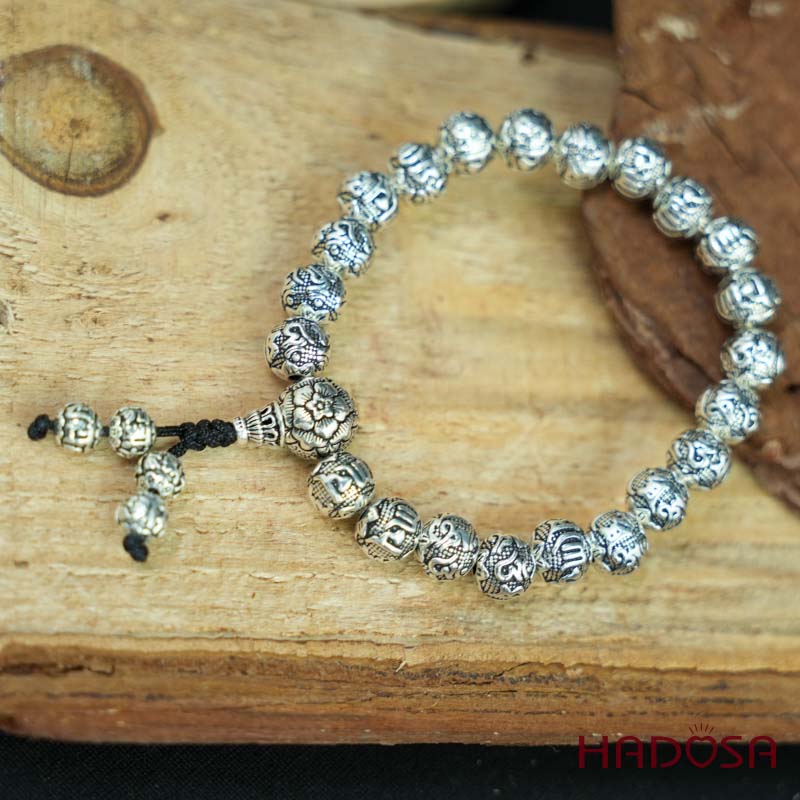 Vòng hạt bạc Thái Om Mani Padme Hum 8mm