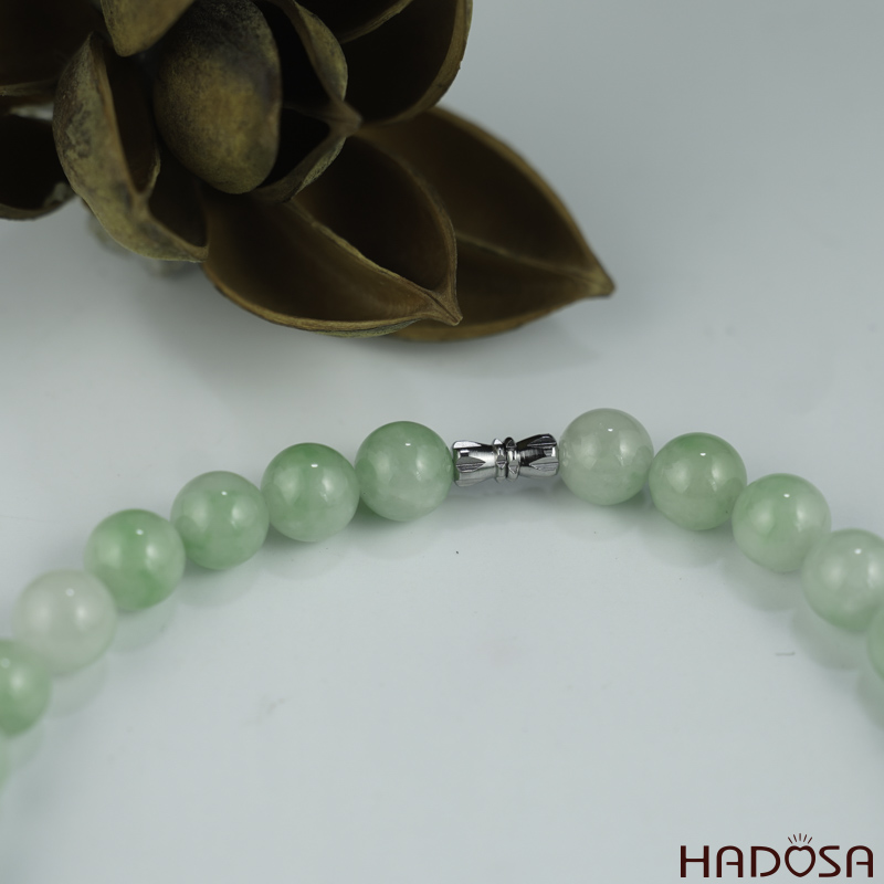 Vòng cổ cẩm thạch xanh tươi 10mm phớt trắng 55cm